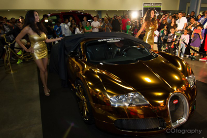 Bugatti Veyron สีทองอย่างสวยงามของนักร้องชื่อดัง 