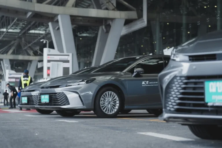 Toyota Camry (2)_11zon