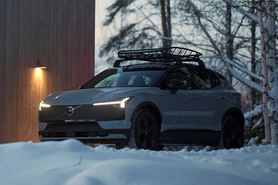 Volvo EX30 Cross Country_11zon